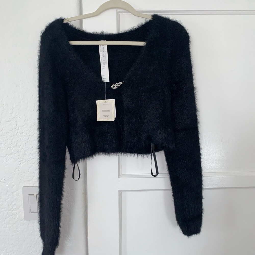 Black Furry Crop Open Cardigan with Flame Silver Clasp - Fabletics
